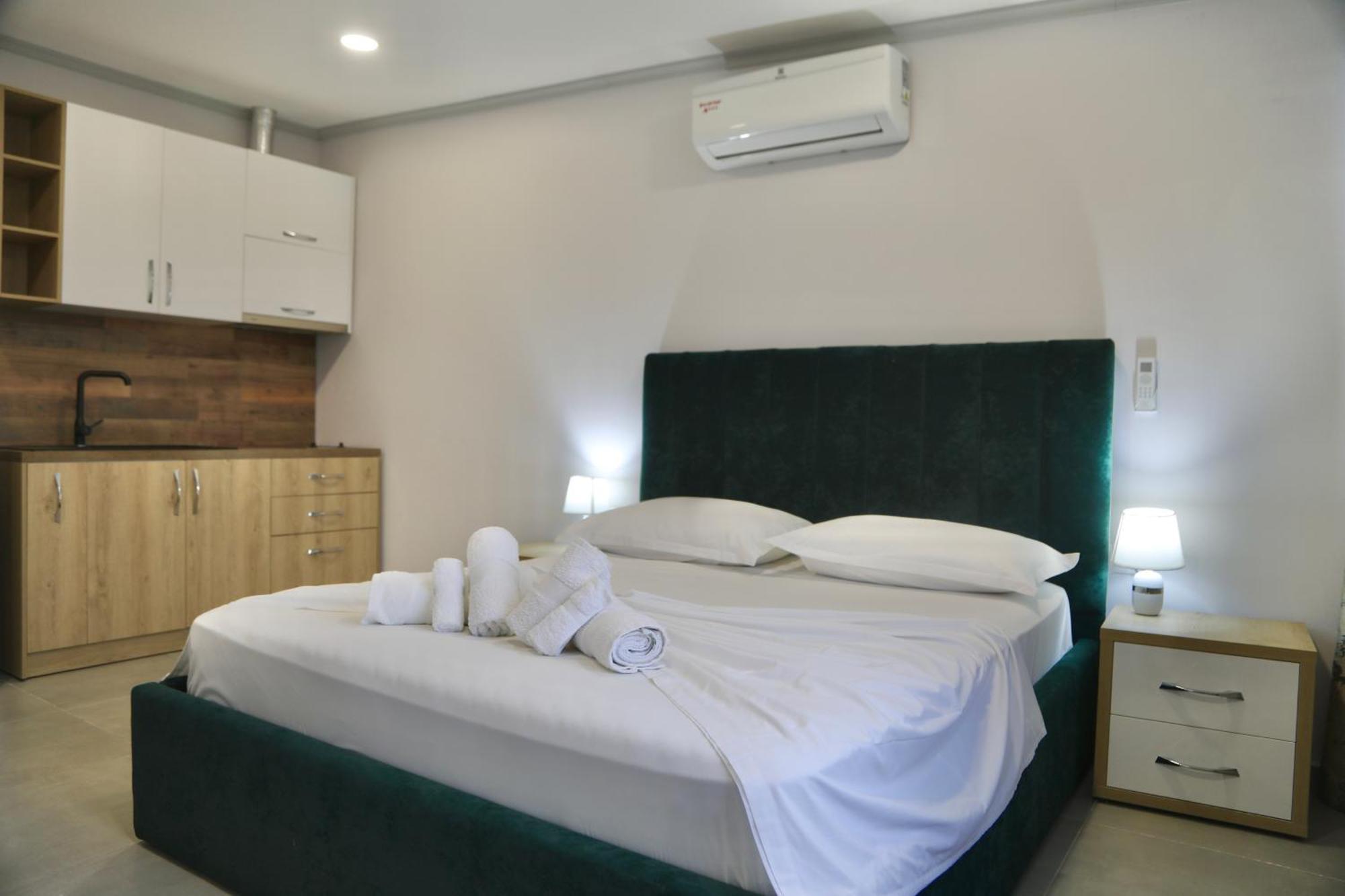 Sea View Apartments Golem  Exterior foto
