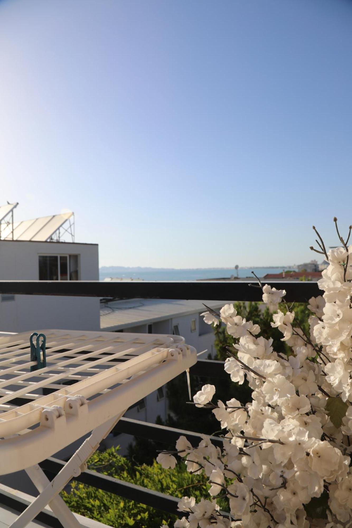 Sea View Apartments Golem  Exterior foto